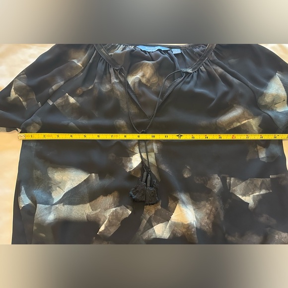 Simply Vera Vera Wang Black and Gray Blouse - Picture 3 of 8